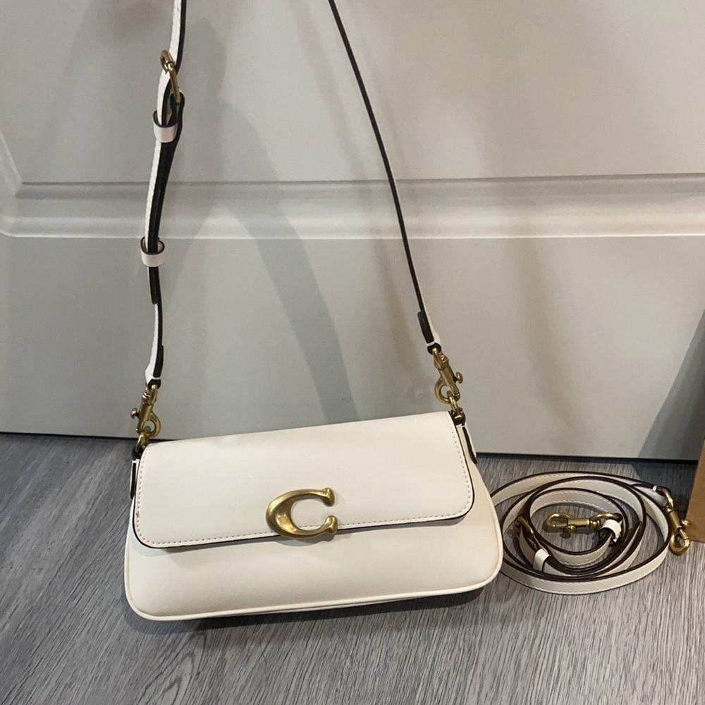 Coach Baguette Bag Small Shoulder Crossbody Chic